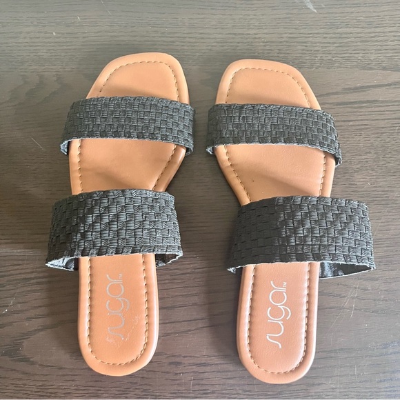 SUGAR Belynda Flats Sandals Slides Basket Weave Slip On Black Sz S (6-6.5) - Picture 5 of 5